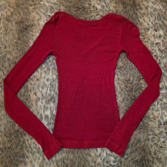 Juicy Couture red long-sleeve ribbed v-neck tee S - Picture 2 of 5